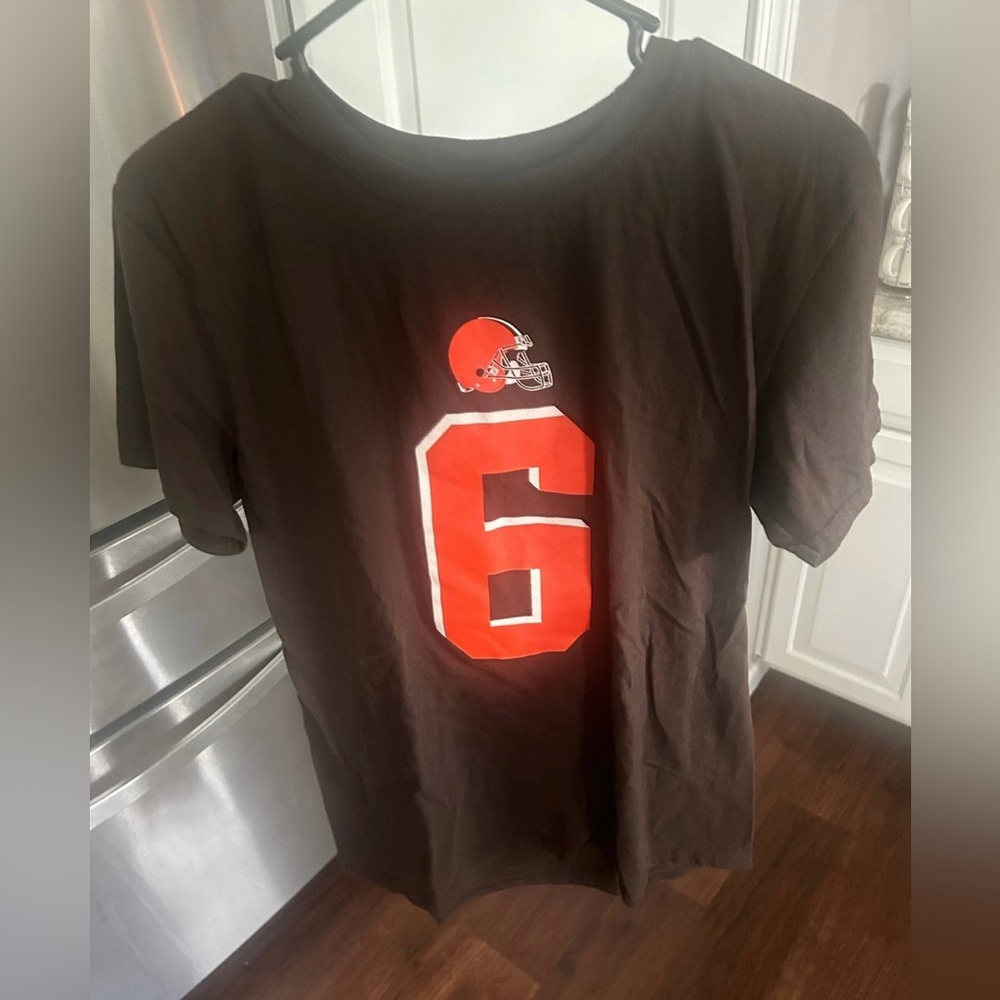 NFL Team Apparel Cleveland Browns #6 Baker Mayfield Brown T-Shirt Size Medium